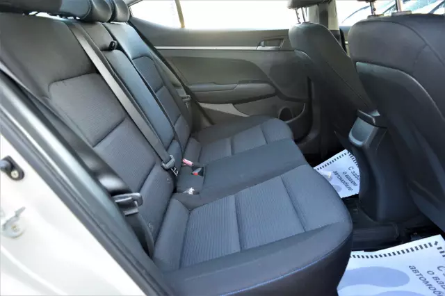 Hyundai Elantra 2016