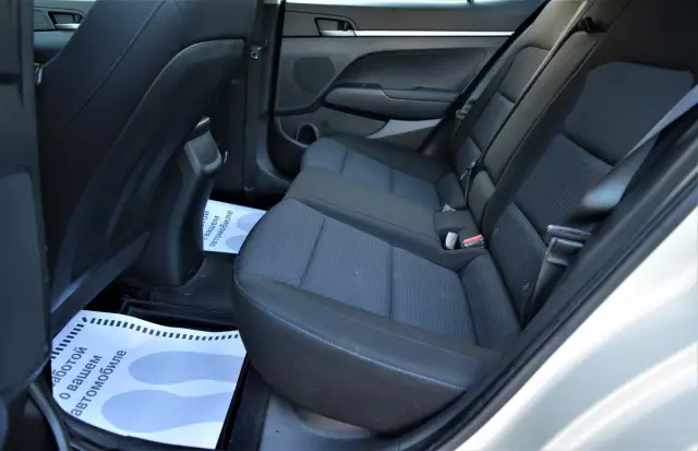 Hyundai Elantra 2016