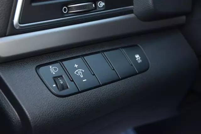 Hyundai Elantra 2016
