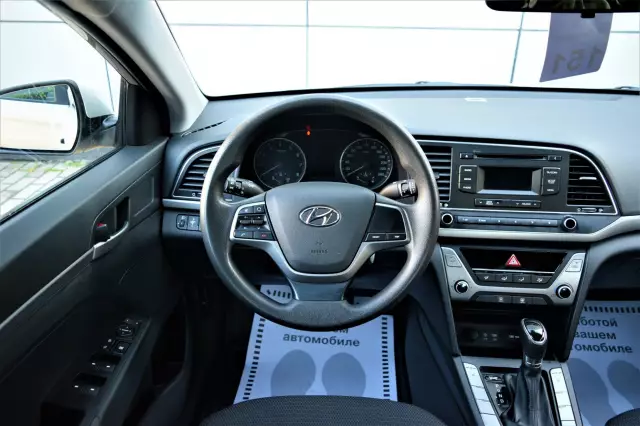 Hyundai Elantra 2016