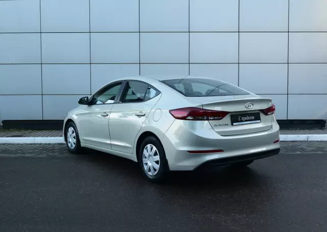 Hyundai Elantra 2016