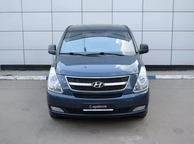 Hyundai Grand Starex 2012