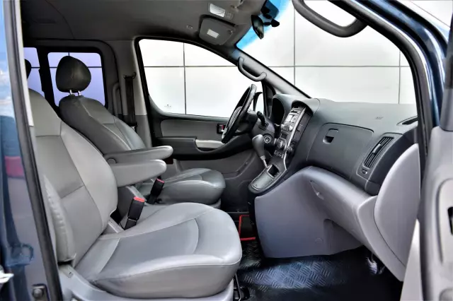 Hyundai Grand Starex 2012