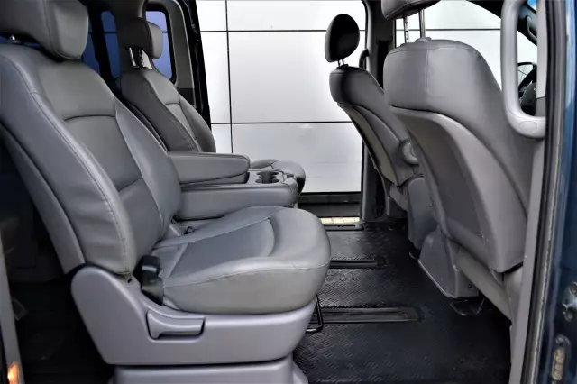 Hyundai Grand Starex 2012