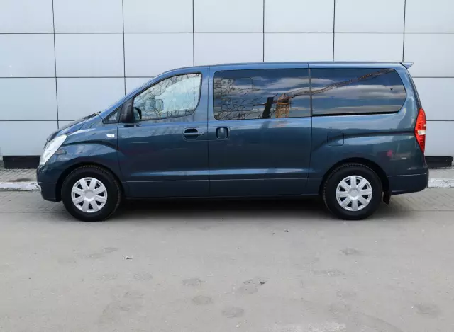Hyundai Grand Starex 2012