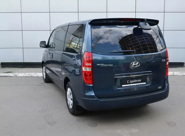 Hyundai Grand Starex 2012