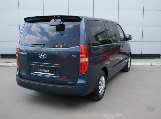 Hyundai Grand Starex 2012