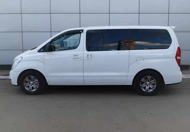 Hyundai Grand Starex 2013