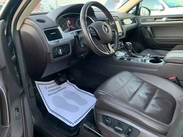 Volkswagen Touareg 2014