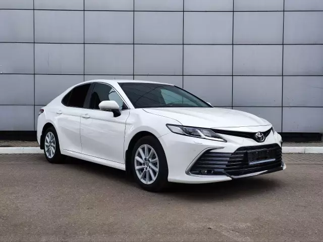 Toyota Camry 2020
