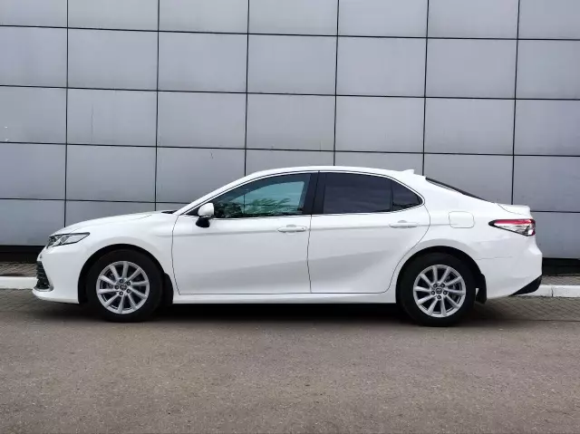 Toyota Camry 2020