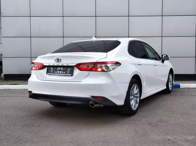 Toyota Camry 2020