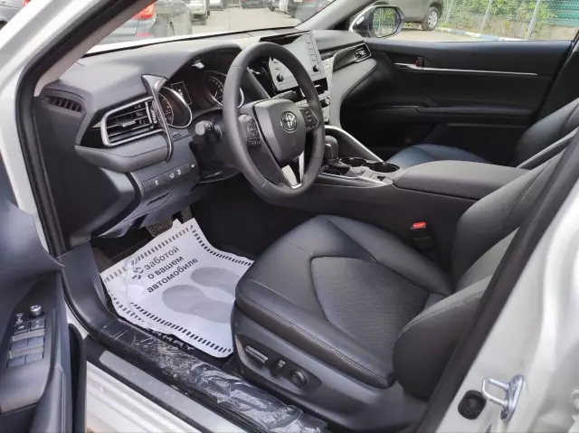 Toyota Camry 2020