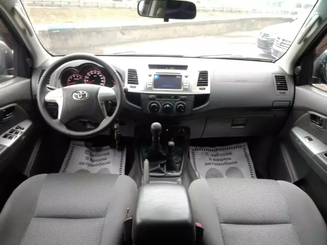 Toyota Hilux 2013