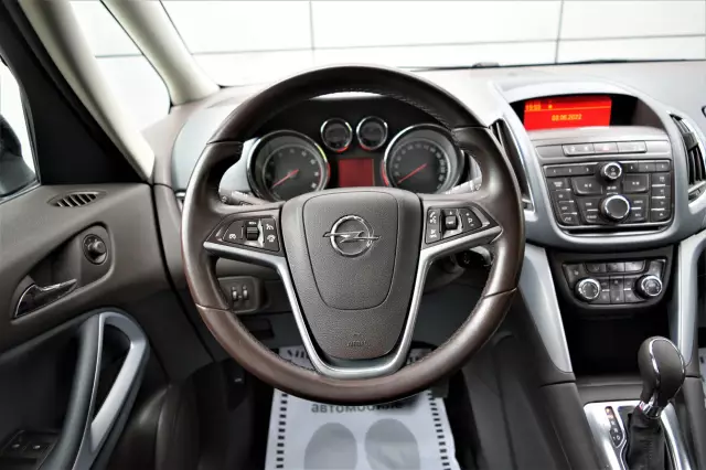 Opel Zafira 2012