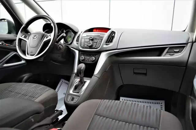 Opel Zafira 2012