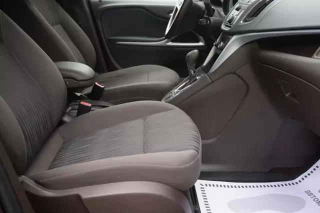 Opel Zafira 2012