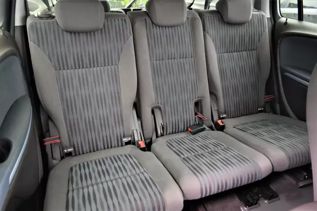Opel Zafira 2012