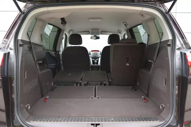 Opel Zafira 2012