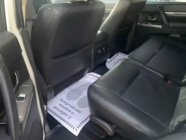 Mitsubishi Pajero 2015