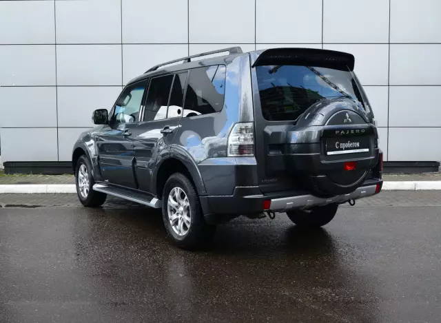 Mitsubishi Pajero 2014