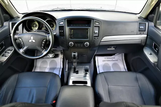 Mitsubishi Pajero 2014