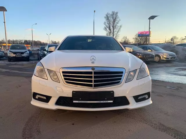 Mercedes-Benz E-Класс 2011
