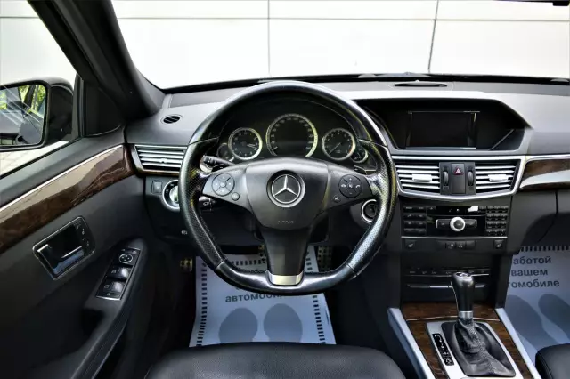 Mercedes-Benz E-Класс 2011