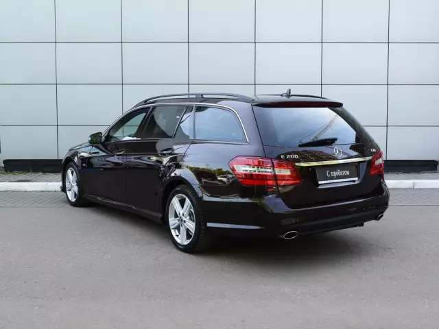 Mercedes-Benz E-Класс 2011