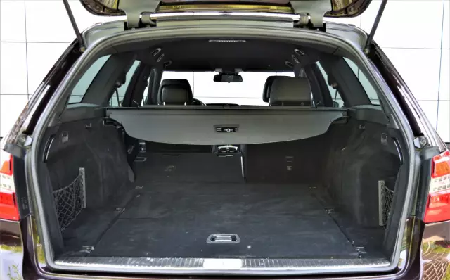 Mercedes-Benz E-Класс 2011