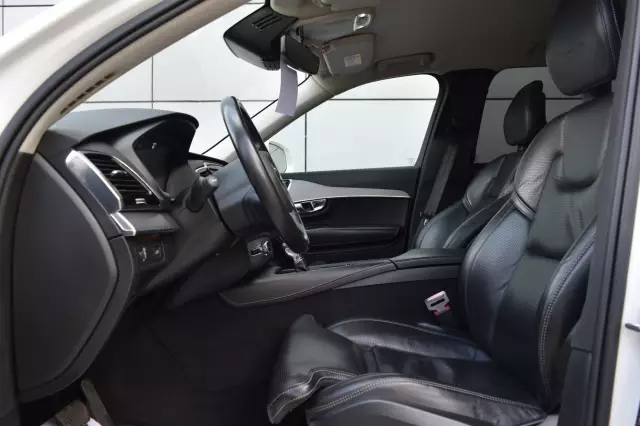 Volvo XC90 2016