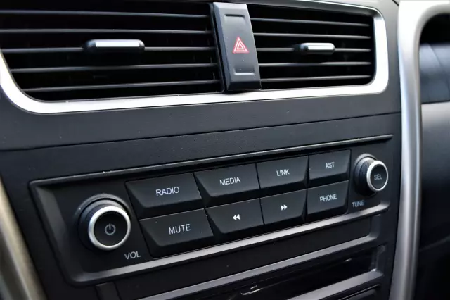 FAW Besturn X80 2020