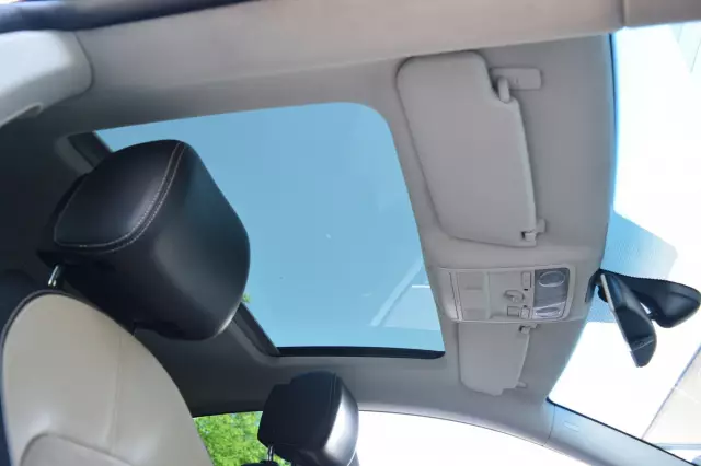 Volkswagen Passat CC 2012