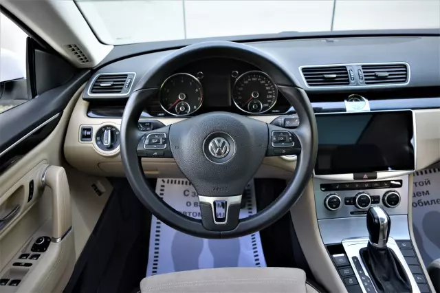 Volkswagen Passat CC 2012
