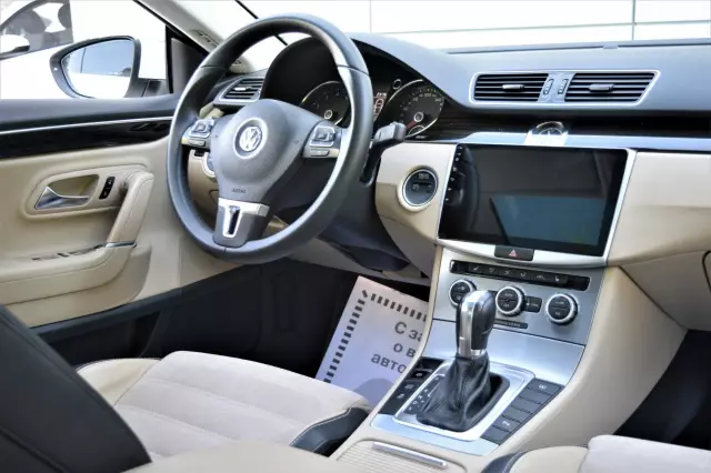 Volkswagen Passat CC 2012
