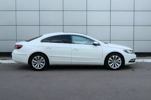 Volkswagen Passat CC 2012