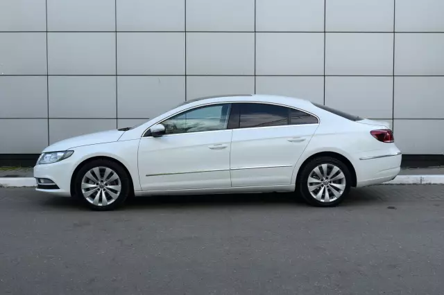 Volkswagen Passat CC 2012