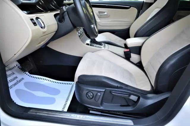 Volkswagen Passat CC 2012