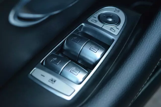 Mercedes-Benz E-Класс 2018