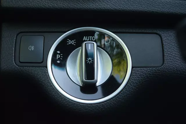 Mercedes-Benz C-Класс 2011
