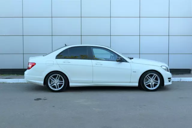 Mercedes-Benz C-Класс 2011