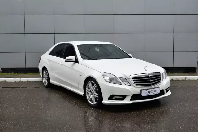 Mercedes-Benz E-Класс 2011