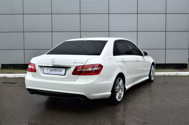 Mercedes-Benz E-Класс 2011