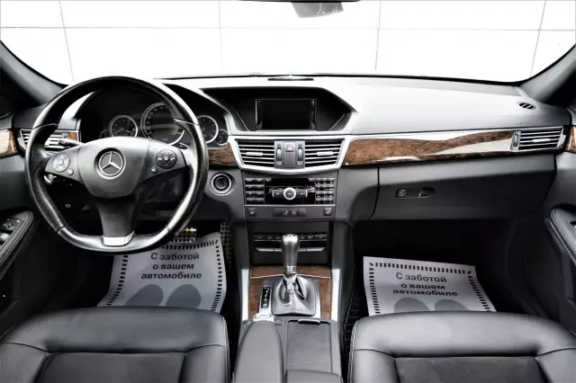 Mercedes-Benz E-Класс 2011