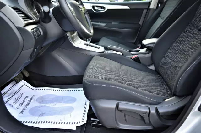 Nissan Tiida 2015