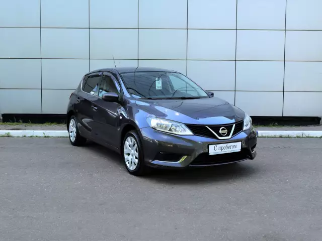 Nissan Tiida 2015