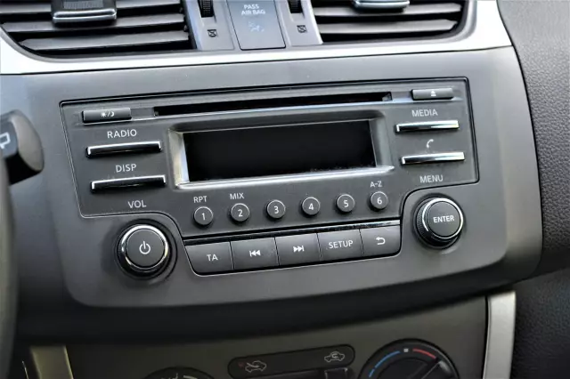 Nissan Tiida 2015