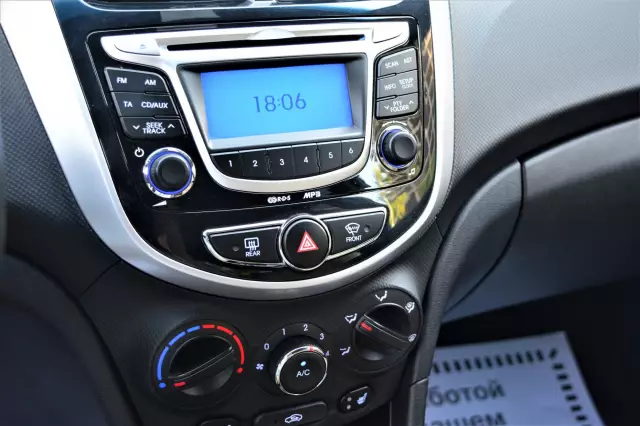 Hyundai Solaris 2013