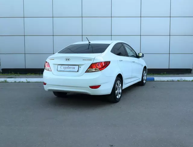Hyundai Solaris 2013
