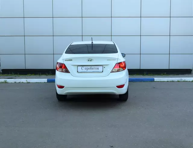 Hyundai Solaris 2013